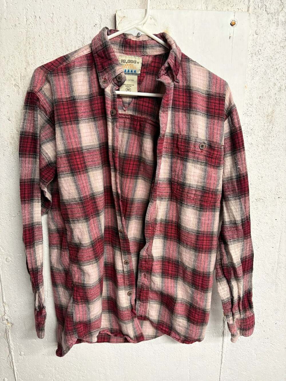 10,000 ft Above Sea Level Red and Cream Plaid Cotton Flannel Shirt - Size Medium